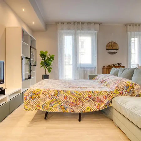 דירה Caseospitali - Casa Janas, Elegante Trilocale Per 5 In Zona מילאנו