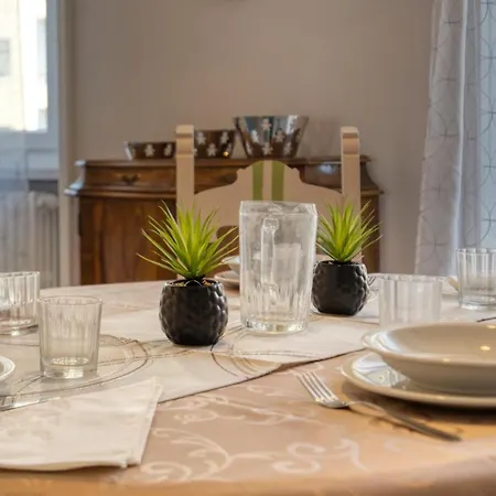 Caseospitali - Casa Janas, Elegante Trilocale Per 5 In Zona * Μιλάνο